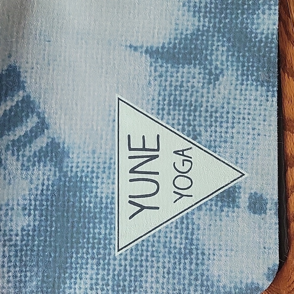 YUNE traveling yoga mat